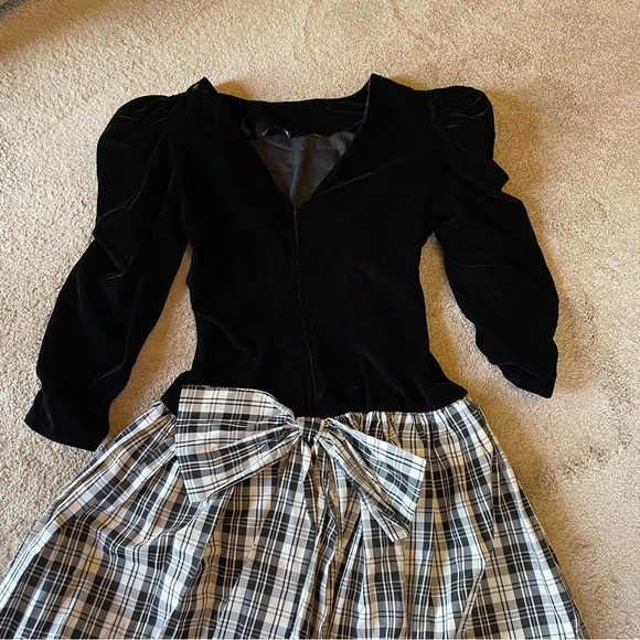 Vintage Handmade Dress - Picture 3 of 3